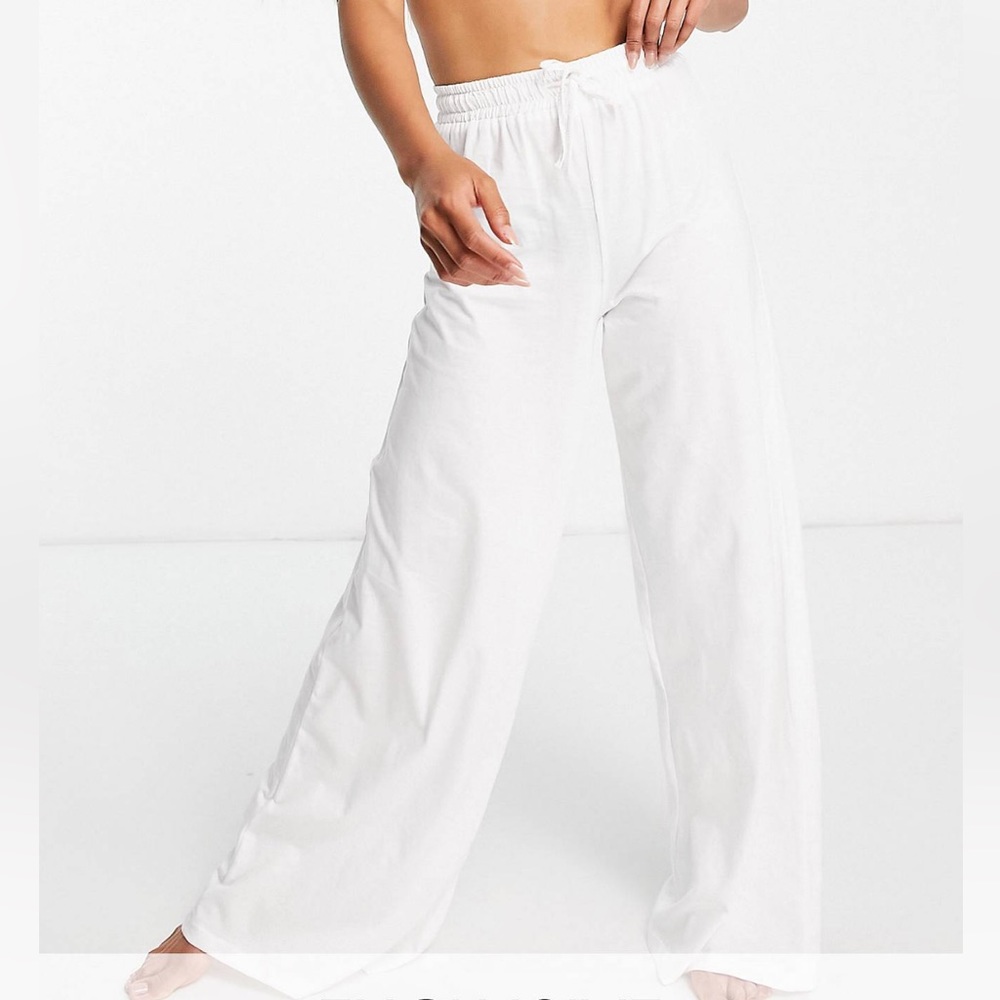 ASOS Esmee beach cotton white pants